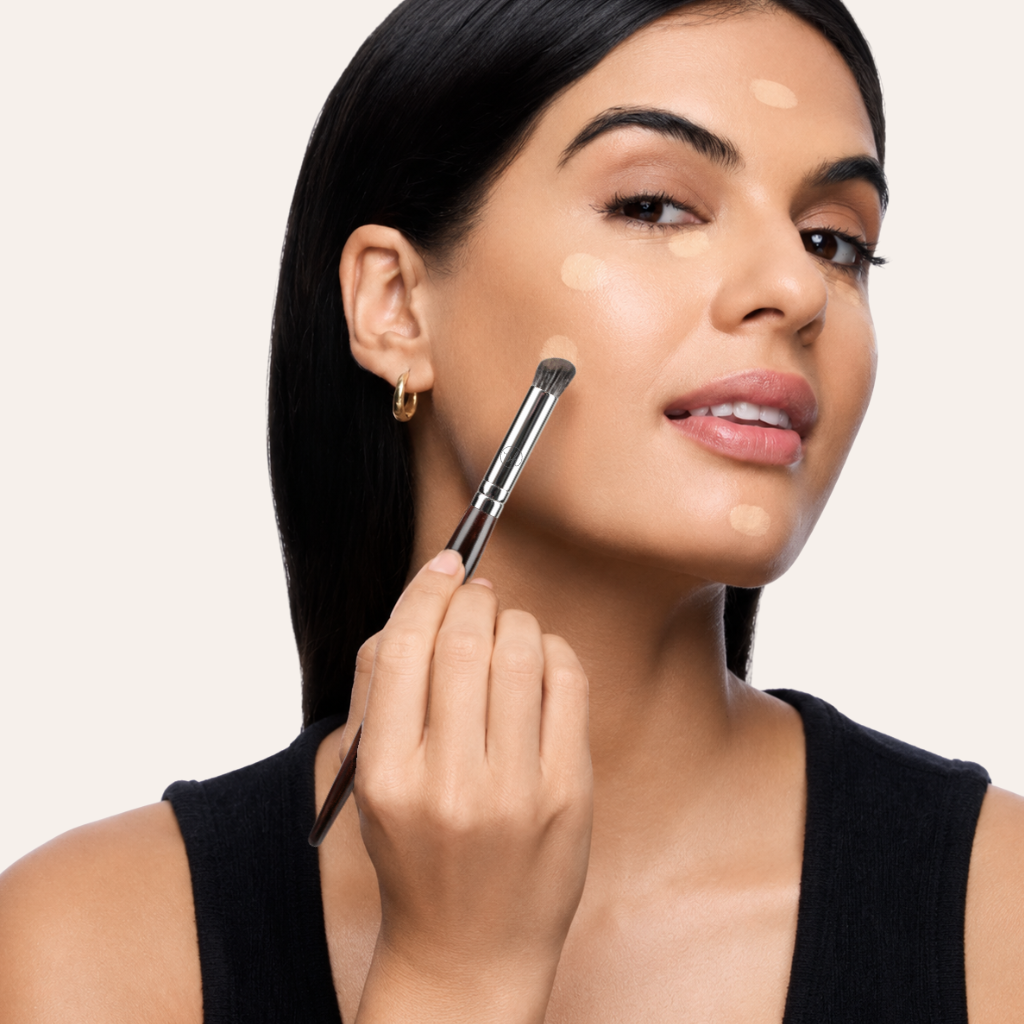 Cọ Che Khuyết Điểm BH Cosmetics Concealer Brush BH308
